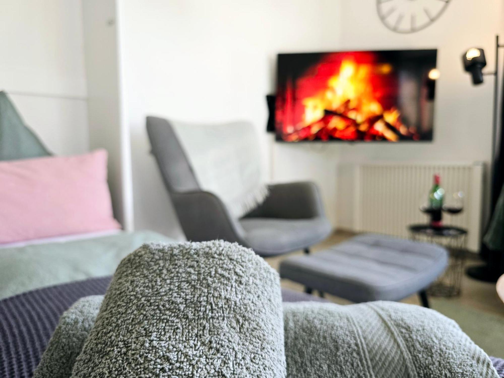 Ferienwohnung Fuchsbau Mit Kamin & Terrasse & Hunde Winterberg Exterior foto